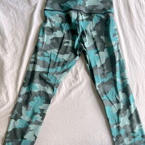 Camo lululemon leggings
